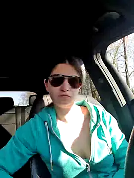 Snapshot of Geile-Luna chatting on 03-20-25, 02:42 Geile-Luna online show from 03-20-25, 02:42