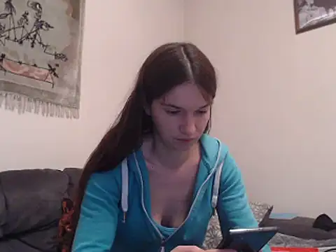 Snapshot of Geile-Luna chatting on 03-22-25, 07:20 Geile-Luna online show from 03-22-25, 07:20