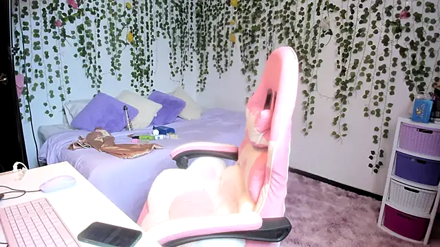 Snapshot of violeta_milleer chatting on 11-13-25, 04:39 violeta milleer online show from 11-13-25, 04:39