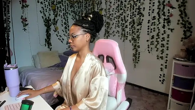 violeta milleer online show from 07-23-26, 05:11