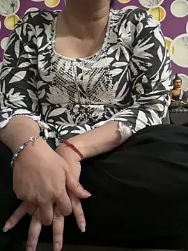 Preet Kaur 69 online show from 04-12-26, 06:29