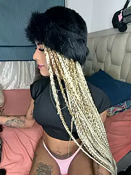 Snapshot of Nella_Dolls chatting on 01-08-26, 03:42 Nella Dolls online show from 01-08-26, 03:42