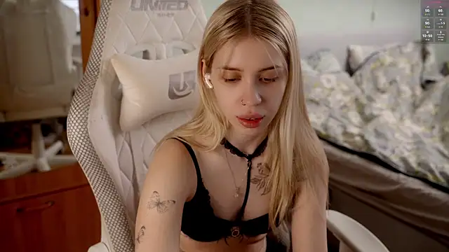 ho1yho1e online show from 04-13-26, 08:03