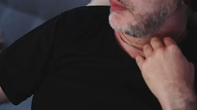 Snapshot of Sanders_White chatting on 02-26-25, 07:53 Sanders White online show from 02-26-25, 07:53