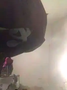 Snapshot of Sexyheelskev chatting on 03-25-26, 06:14 Sexyheelskev online show from 03-25-26, 06:14