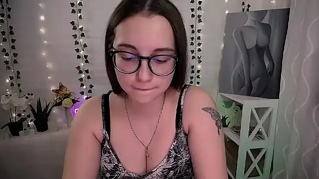 SweetPrincess  online show from 11-10-25, 09:08