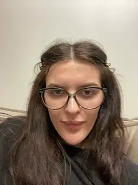 little belucci online show from 02-05-25, 04:58