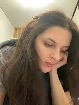 little belucci online show from 02-05-25, 08:14