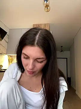 little belucci online show from 01-12-26, 02:11