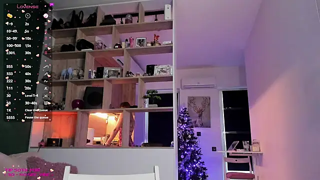 Snapshot of _alleyesonme_ chatting on 01-09-25, 02:07 alleyesonme online show from 01-09-25, 02:07