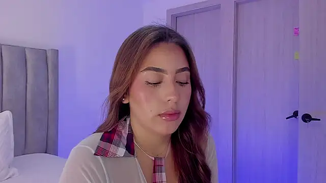 MaddyyLennon online show from 03-28-26, 07:46