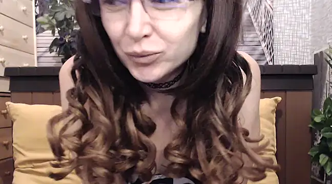 Snapshot of lilianleight chatting on 02-06-25, 04:31 lilianleight online show from 02-06-25, 04:31