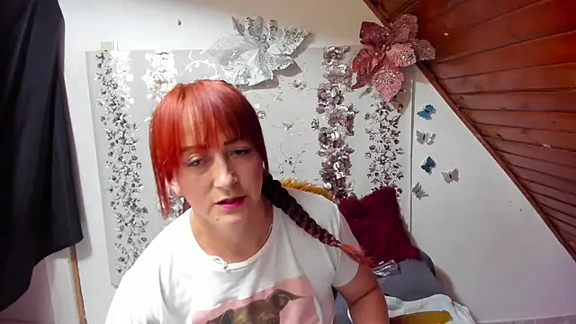 Snapshot of Hannaa32 chatting on 01-31-25, 07:40 Hannaa32 online show from 01-31-25, 07:40