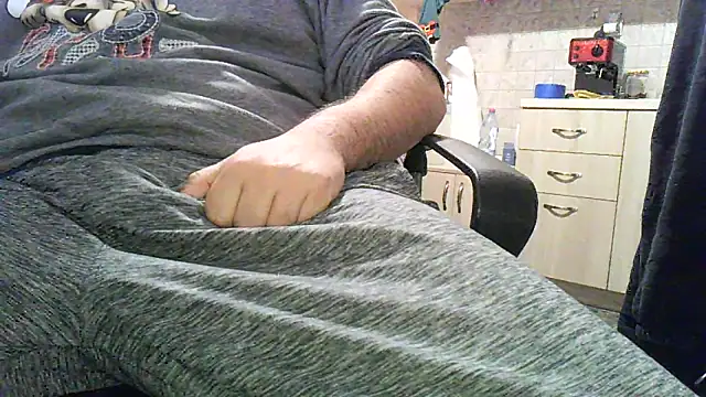 patrasdick94 online show from 12-19-25, 04:03