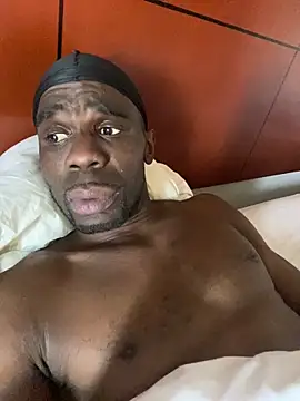 Snapshot of Bigdickbandit205 chatting on 04-07-26, 01:11 Bigdickbandit205 online show from 04-07-26, 01:11