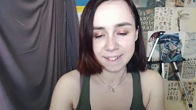 Snapshot of VeryVeryVeryShy_ chatting on 01-13-25, 09:19 VeryVeryVeryShy online show from 01-13-25, 09:19