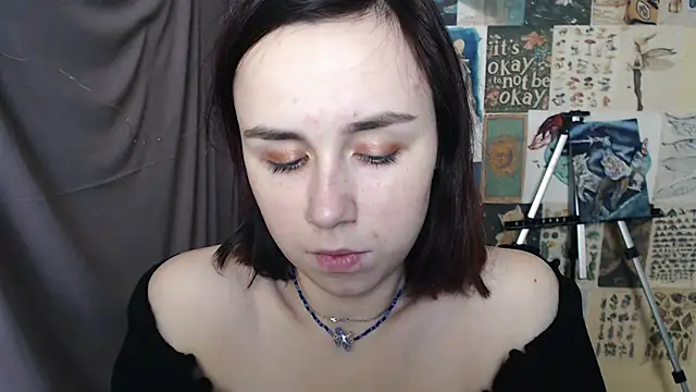 Snapshot of VeryVeryVeryShy_ chatting on 01-16-25, 09:48 VeryVeryVeryShy online show from 01-16-25, 09:48