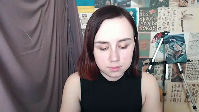 Snapshot of VeryVeryVeryShy_ chatting on 01-21-25, 09:46 VeryVeryVeryShy online show from 01-21-25, 09:46