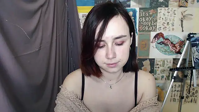 Snapshot of VeryVeryVeryShy_ chatting on 01-26-25, 09:51 VeryVeryVeryShy online show from 01-26-25, 09:51