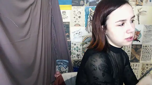 Snapshot of VeryVeryVeryShy_ chatting on 01-30-25, 06:35 VeryVeryVeryShy online show from 01-30-25, 06:35