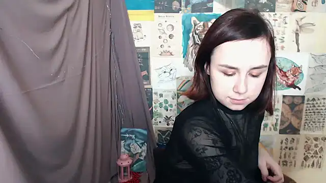 Snapshot of VeryVeryVeryShy_ chatting on 01-30-25, 10:08 VeryVeryVeryShy online show from 01-30-25, 10:08