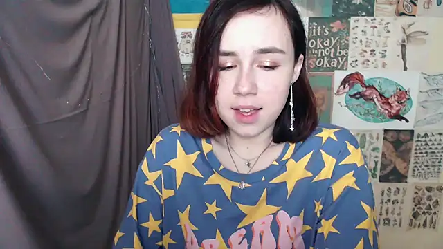 Snapshot of VeryVeryVeryShy_ chatting on 02-04-25, 06:46 VeryVeryVeryShy online show from 02-04-25, 06:46