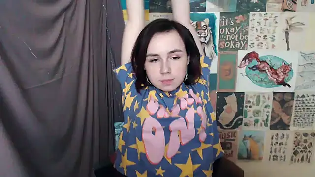 Snapshot of VeryVeryVeryShy_ chatting on 02-04-25, 01:16 VeryVeryVeryShy online show from 02-04-25, 01:16