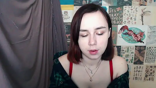 Snapshot of VeryVeryVeryShy_ chatting on 02-05-25, 06:35 VeryVeryVeryShy online show from 02-05-25, 06:35