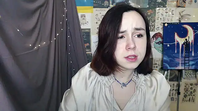 Snapshot of VeryVeryVeryShy_ chatting on 02-09-25, 06:54 VeryVeryVeryShy online show from 02-09-25, 06:54