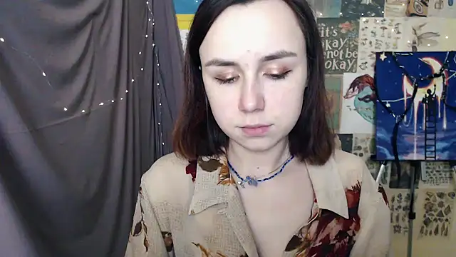 Snapshot of VeryVeryVeryShy_ chatting on 02-09-25, 04:40 VeryVeryVeryShy online show from 02-09-25, 04:40