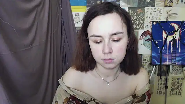 Snapshot of VeryVeryVeryShy_ chatting on 02-25-25, 09:31 VeryVeryVeryShy online show from 02-25-25, 09:31