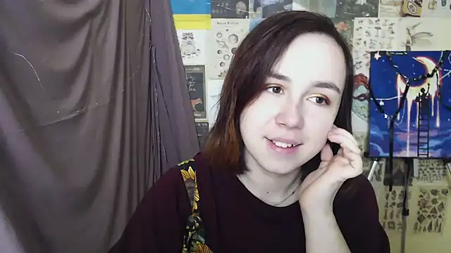 Snapshot of VeryVeryVeryShy_ chatting on 03-01-25, 06:46 VeryVeryVeryShy online show from 03-01-25, 06:46