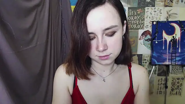 Snapshot of VeryVeryVeryShy_ chatting on 03-08-25, 07:27 VeryVeryVeryShy online show from 03-08-25, 07:27