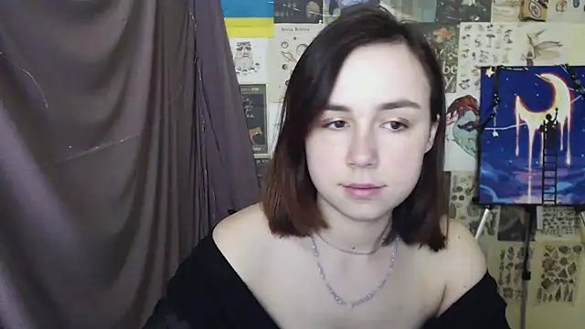 Snapshot of VeryVeryVeryShy_ chatting on 03-11-25, 09:45 VeryVeryVeryShy online show from 03-11-25, 09:45