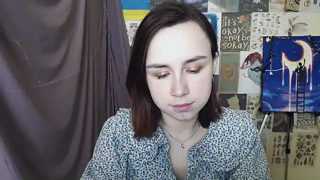 Snapshot of VeryVeryVeryShy_ chatting on 03-19-25, 06:46 VeryVeryVeryShy online show from 03-19-25, 06:46