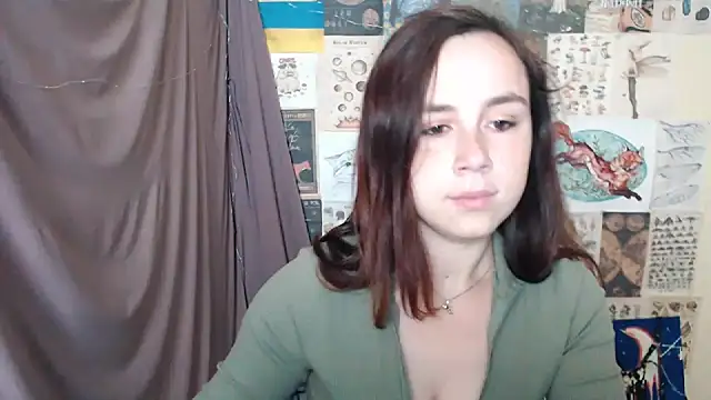 Snapshot of VeryVeryVeryShy_ chatting on 09-13-25, 05:40 VeryVeryVeryShy online show from 09-13-25, 05:40