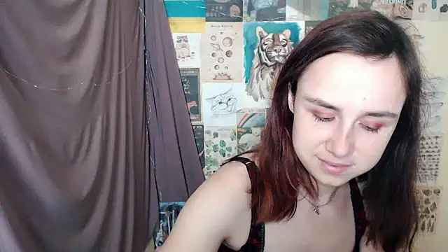 Snapshot of VeryVeryVeryShy_ chatting on 09-23-25, 05:32 VeryVeryVeryShy online show from 09-23-25, 05:32