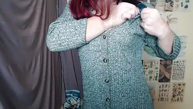 Snapshot of VeryVeryVeryShy_ chatting on 10-01-25, 06:52 VeryVeryVeryShy online show from 10-01-25, 06:52