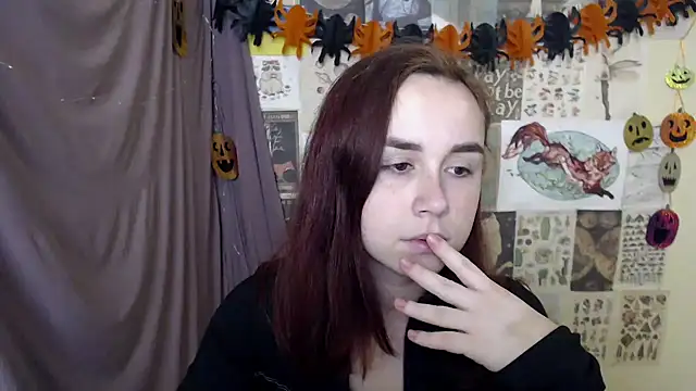 Snapshot of VeryVeryVeryShy_ chatting on 10-27-25, 03:38 VeryVeryVeryShy online show from 10-27-25, 03:38