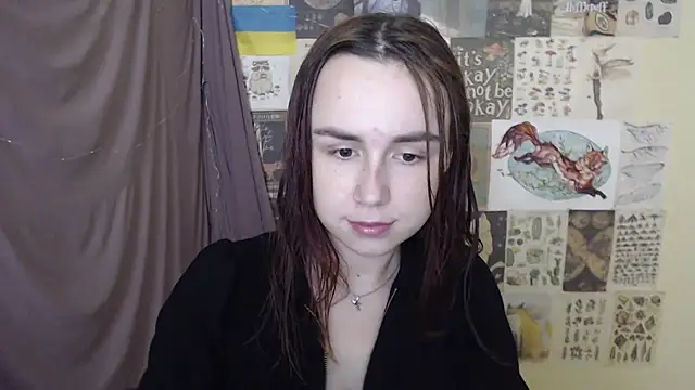 Snapshot of VeryVeryVeryShy_ chatting on 11-29-25, 07:39 VeryVeryVeryShy online show from 11-29-25, 07:39