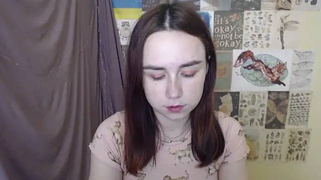 Snapshot of VeryVeryVeryShy_ chatting on 12-05-25, 08:23 VeryVeryVeryShy online show from 12-05-25, 08:23