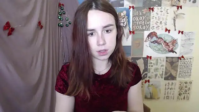 Snapshot of VeryVeryVeryShy_ chatting on 12-16-25, 07:57 VeryVeryVeryShy online show from 12-16-25, 07:57