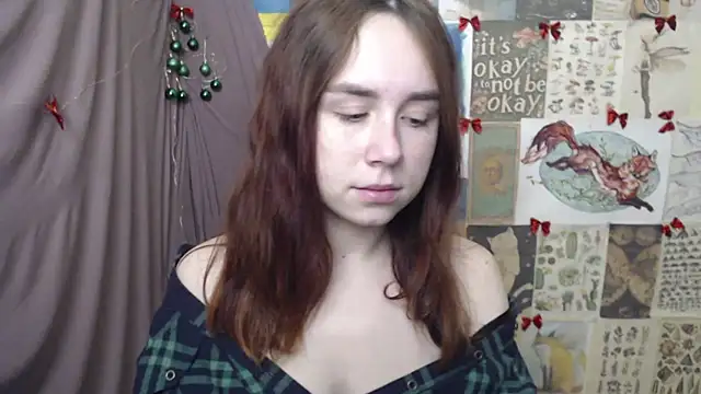 Snapshot of VeryVeryVeryShy_ chatting on 01-08-26, 06:26 VeryVeryVeryShy online show from 01-08-26, 06:26