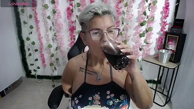 bety-cum2 online show from 02-15-25, 08:22