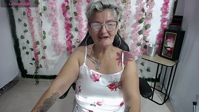 bety-cum2 online show from 02-18-25, 11:33