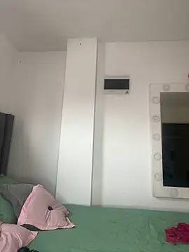 Snapshot of Kaarol69 chatting on 12-05-24, 07:49 Kaarol69 online show from 12-05-24, 07:49