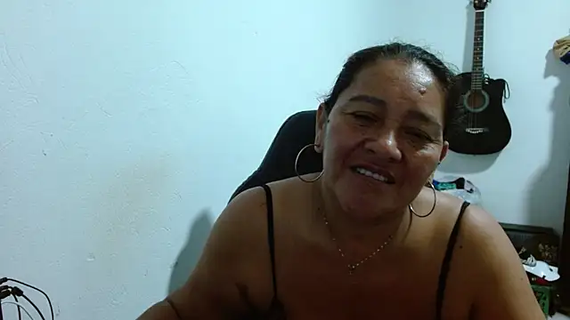 Snapshot of katia_mature chatting on 05-01-26, 04:50 katia mature online show from 05-01-26, 04:50