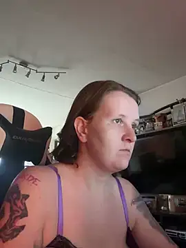 wetgerman 2 online show from 03-13-25, 01:40