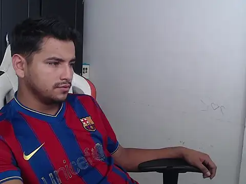 kylian 07 online show from 02-25-26, 05:22