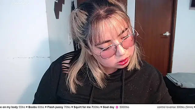 yini angel online show from 05-23-26, 03:01